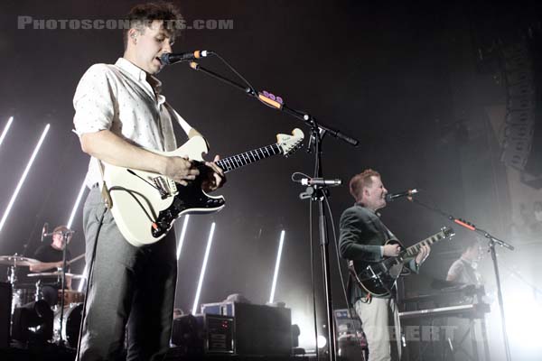 TWO DOOR CINEMA CLUB - 2013-07-09 - PARIS - Cite de la Musique - 